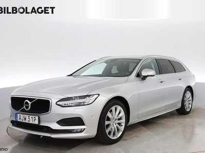 Begagnad Volvo V90 Momentum 190 HK (139 kW) 2019 Silver Kombi