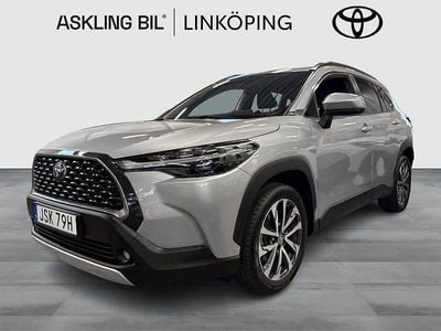 Silver Begagnad 2022 Toyota Corolla Cross Style SUV | 349 000 kr (Marknadspris)
