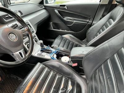 Mörkgrå Begagnad 2010 VW Passat Sedan | 35 000 kr (Superpris)