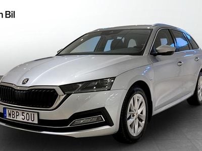 Silver Begagnad 2024 Skoda Octavia Style Kombi | 329 900 kr (Marknadspris)