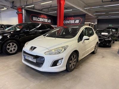 Vit Begagnad 2011 Peugeot 308 Halvkombi | 59 900 kr (Marknadspris)