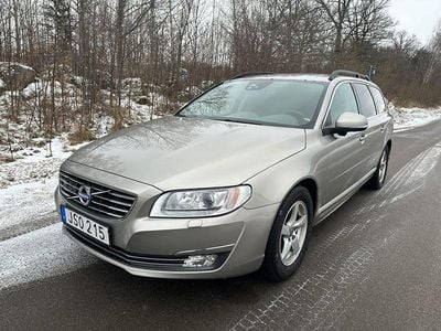 Champagne Begagnad 2015 Volvo V70 Kombi | 90 000 kr (Marknadspris)