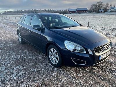 Begagnad 2013 Volvo V60 Kombi | 129 000 kr (Marknadspris)