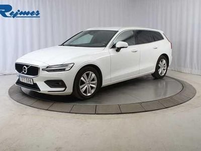 Vit Begagnad 2020 Volvo V60 Momentum Kombi | 234 800 kr (Bra pris)