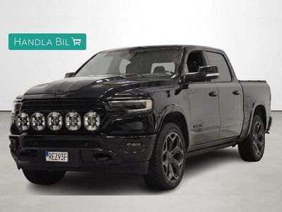 Svart Begagnad 2022 RAM 1500 Pickup | 899 900 kr