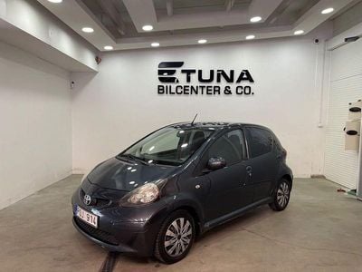 Grå Begagnad 2008 Toyota Aygo Halvkombi | 29 900 kr (Lite dyr)