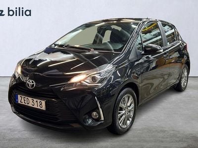 Svart Begagnad 2018 Toyota Yaris | 119 900 kr (Marknadspris)