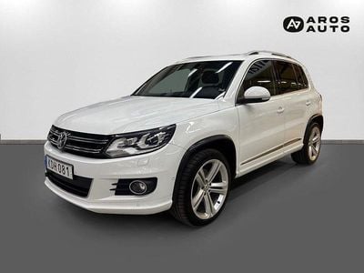 Vit (pure white) Begagnad 2015 VW Tiguan Sportline SUV | 159 000 kr (Marknadspris)