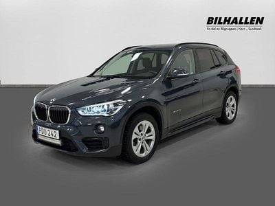Grå Begagnad 2016 BMW X1 Sport Line SUV | 219 900 kr (Marknadspris)