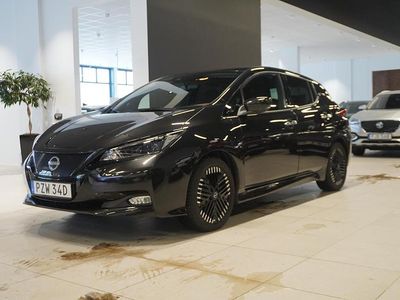 Svart Begagnad 2022 Nissan Leaf N-Connecta Halvkombi | 169 900 kr (Marknadspris)