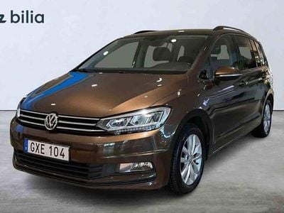 Brun Begagnad 2017 VW Touran Minibuss | 219 900 kr