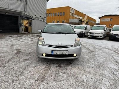 Begagnad Toyota Prius 112 HK (82 kW) 2008 Silver Halvkombi