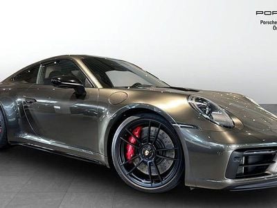 Porsche 911 Carrera 4 GTS