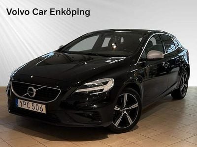 Svart Begagnad 2018 Volvo V40 R-Design Halvkombi | 199 900 kr (Bra pris)