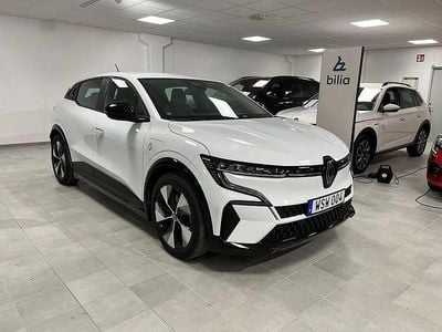 Vit Begagnad 2022 Renault Mégane IV Equilibre Halvkombi | 249 900 kr (Bra pris)