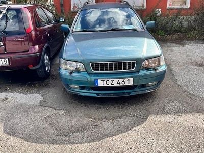 Begagnad Volvo V40 163 HK (119 kW) 2002 Kombi