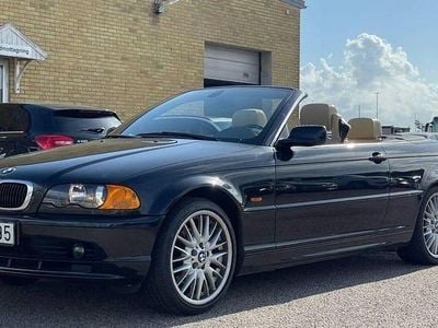 Begagnad BMW 323 170 HK (125 kW) 2000 Svart Cab