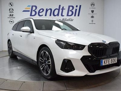 Minerale white Begagnad 2025 BMW 530 M Sport Kombi | 644 500 kr