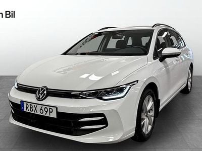 Pure white Begagnad 2025 VW Golf VIII Kombi | 299 000 kr (Marknadspris)