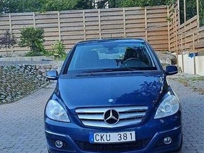 Mercedes B180