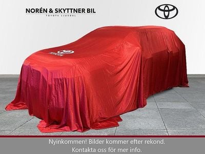 Begagnad Toyota Yaris Hybrid Active 92 HK (67 kW) 2022 Röd Halvkombi