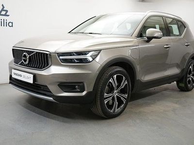 Grå Begagnad 2021 Volvo XC40 Inscription SUV | 339 900 kr (Marknadspris)