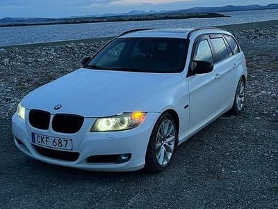 Begagnad BMW 318 143 HK (105 kW) 2010 Kombi