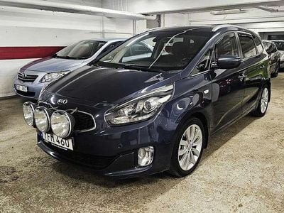 Blå Begagnad 2016 Kia Carens Minibuss | 129 900 kr (Marknadspris)