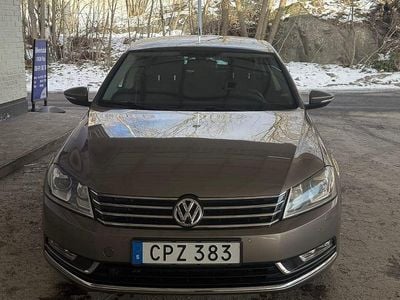 Begagnad VW Passat 150 HK (110 kW) 2012 Ljusbrun metallic