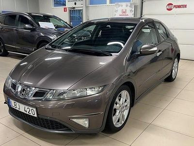 Urban titanium Begagnad 2010 Honda Civic Sport Halvkombi | 109 900 kr (Dyr)