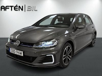 Begagnad VW Golf VIII GTE 204 HK (150 kW) 2020 Grå Halvkombi