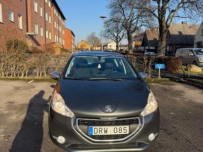 Begagnad 2013 Peugeot 208 Halvkombi | 53 499 kr (Marknadspris)