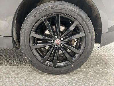 Svart Begagnad 2016 Jaguar F-Pace SUV | 279 800 kr (Dyr)
