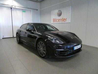 Begagnad Porsche Panamera 4 Sport Turismo 462 HK (339 kW) 2021 Svart Sedan