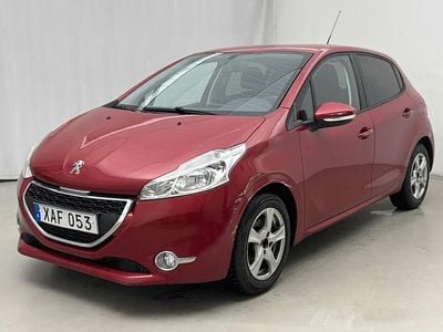 Mörkröd Begagnad 2014 Peugeot 208 Halvkombi | 94 000 kr (Lite dyr)