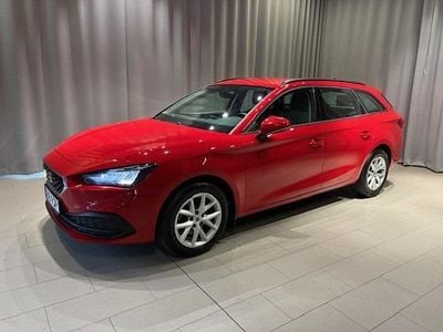 Begagnad Seat Leon Style 112 HK (82 kW) 2023 Röd Kombi