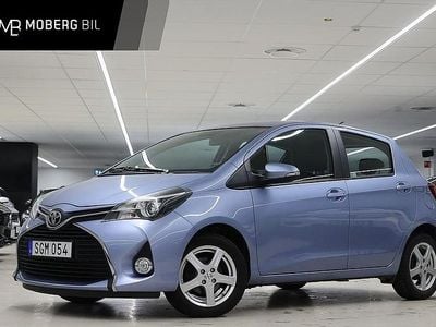 Ljusblå Begagnad 2014 Toyota Yaris Halvkombi | 119 900 kr (Marknadspris)