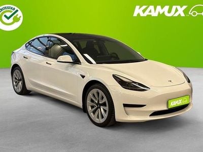 Begagnad Tesla Model 3 Standard Range 235 kW (320 HK) 2022 Vit Sedan