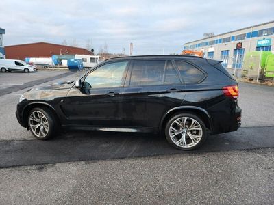 begagnad BMW X5 M50d M Sport 381Hk UltimateE/HuD/ Pano/Drag/B&O Ljud