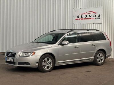 Begagnad Volvo V70 Momentum 231 HK (169 kW) 2009 Ljusgrå Kombi