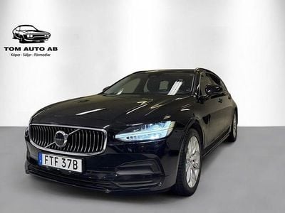 Svart Begagnad 2022 Volvo V90 Momentum Kombi | 170 000 kr (Dyr)