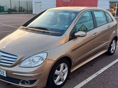 begagnad Mercedes B200 B200 BenzTurbo Autotronic Euro 4 ny besiktad ny s 2006, Halvkombi