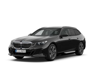 Black sapphire metallic Ny 2025 BMW 530 M Sport Kombi | 689 500 kr