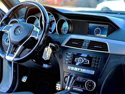 begagnad Mercedes C200 T CDI 7G / AMG Sport /NYBES OBS SKICK