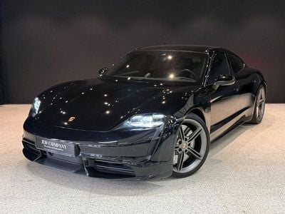 Svart Begagnad 2020 Porsche Taycan Turbo Sedan | 869 000 kr