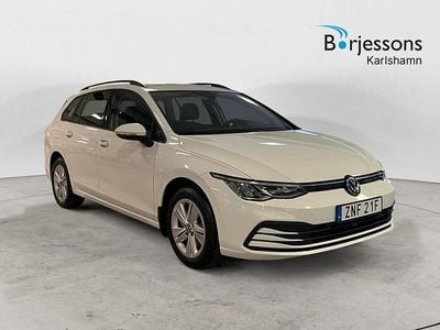 Begagnad VW Golf VIII 132 HK (97 kW) 2022 Vit Kombi