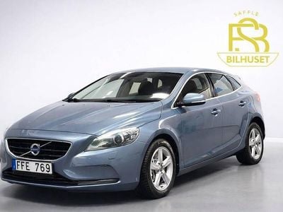 Blå Begagnad 2014 Volvo V40 Momentum | 84 900 kr (Marknadspris)