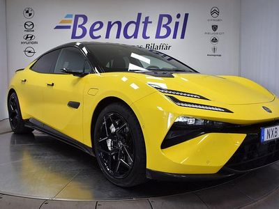 Solar yellow metallic Begagnad 2024 Lotus Emeya Halvkombi | 1 375 000 kr