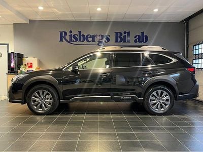 Ny Subaru Outback 2025 Svart Kombi