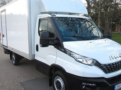 begagnad Iveco Daily 35-140 Påbyggt Skåp med Sidodörr & Lift, Dieselvärmare 2020, Transportbil - Skåp